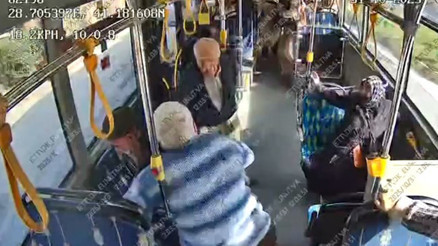 İETT otobüsündeki cinayet kamerada: Defalarca bıçaklayıp öldürdü