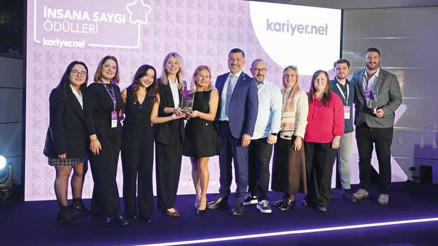 İnsana Saygı Ödülleri sahipleri ile buluştu İnsana Saygı Ödülleri sahipleri ile buluştu