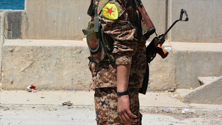 SDG adını kullanan PKK/YPGnin Halepte döşediği mayının patlamasıyla bir Suriye askeri öldü SDG adını kullanan PKK/YPGnin Halepte döşediği mayının patlamasıyla bir Suriye askeri öldü