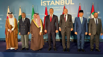 Dışişleri Bakanı Hakan Fidan: Barış için her türlü fedakarlığa hazırız Dışişleri Bakanı Hakan Fidan: Barış için her türlü fedakarlığa hazırız