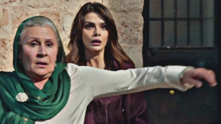 UZAK ŞEHİR SON BÖLÜM İZLE 36. BÖLÜM FULL İZLE KESİNTİSİZ (3 Kasım 2025 Pazartesi) | Uzak Şehir son bölümde şoke eden sahne: Sadakat Alyaya kendisini siper etti İşte Uzak Şehir 37. yeni bölüm fragmanı UZAK ŞEHİR SON BÖLÜM İZLE 36. BÖLÜM FULL İZLE KESİNTİSİZ (3 Kasım 2025 Pazartesi) | Uzak Şehir son bölümde şoke eden sahne: Sadakat Alyaya kendisini siper etti İşte Uzak Şehir 37. yeni bölüm fragmanı