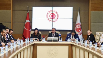 Komisyon Başkanı Kasapoğlu: Tüm yapılan hizmetlerin engelsiz olmasından yanayız Komisyon Başkanı Kasapoğlu: Tüm yapılan hizmetlerin engelsiz olmasından yanayız