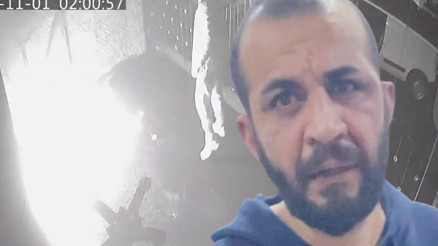 Dayak yiyen kadını kurtardı, saatler sonra dükkanı yakıldı Dayak yiyen kadını kurtardı, saatler sonra dükkanı yakıldı