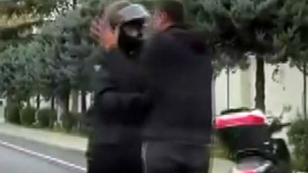 Avcılarda trafikte yumruklu kavga