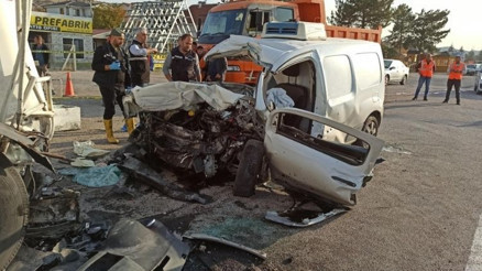 Ankarada feci kaza… Aynı aileden biri bebek 3 kişi öldü