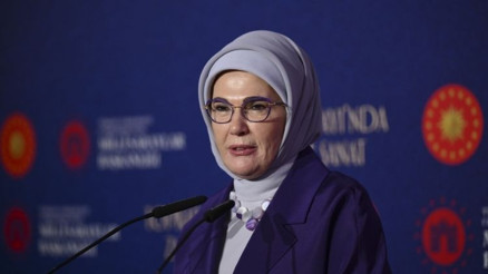 Emine Erdoğan, Topkapı Sarayı Saat Müzesinin açılışına katıldı Emine Erdoğan, Topkapı Sarayı Saat Müzesinin açılışına katıldı