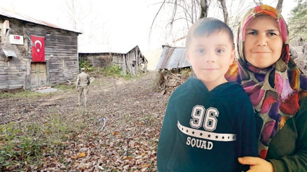 Kastamonuda kayıp anne ve 5 yaşındaki oğlunu arama çalışmaları sürüyor Bazı yakınlarının ifadeleri alındı Kastamonuda kayıp anne ve 5 yaşındaki oğlunu arama çalışmaları sürüyor Bazı yakınlarının ifadeleri alındı