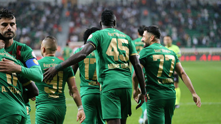 Amed Sportif Faaliyetler evinde galip