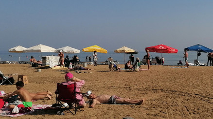 Hava sıcaklığı 30 dereceye çıktı: Kasım ayında deniz keyfi yaptılar