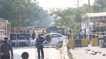 Pakistanda mahkeme yakınında patlama: Çok sayıda ölü ve yaralı