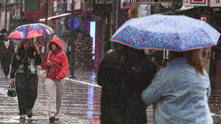 Meteorolojiden sarı kodlu alarm Kuvvetli sağanak bekleniyor | Lapa lapa kar geliyor: İşte kar yağışı beklenen iller Meteorolojiden sarı kodlu alarm Kuvvetli sağanak bekleniyor | Lapa lapa kar geliyor: İşte kar yağışı beklenen iller