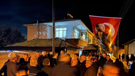 Kırklareli ve Tekirdağda şehit astsubayların ailelerine haber ulaştı Kırklareli ve Tekirdağda şehit astsubayların ailelerine haber ulaştı