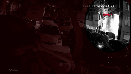 Kağıthanede bir binada yaşanan patlama kamerada