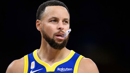 Stephen Curry bunu da gördü