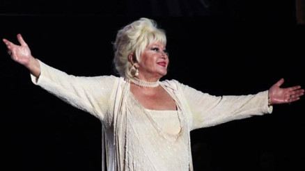 Böbrekleri hasar aldı, ciğerleri su topladı... Muazzez Abacının ölümüne kontrastlı sıvı mı neden oldu | 8 SORU 8 YANIT Böbrekleri hasar aldı, ciğerleri su topladı... Muazzez Abacının ölümüne kontrastlı sıvı mı neden oldu | 8 SORU 8 YANIT