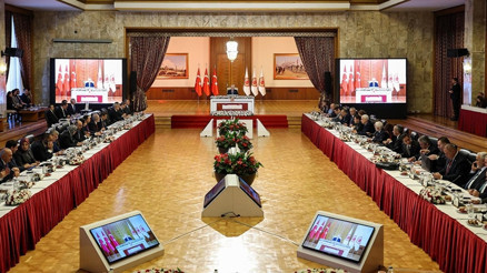 Bakanlar Yerlikaya ve Güler ile MİT Başkanı Kalın, Terörsüz Türkiye komisyonunda sunum yapacak Bakanlar Yerlikaya ve Güler ile MİT Başkanı Kalın, Terörsüz Türkiye komisyonunda sunum yapacak