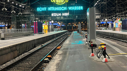 Köln ana tren garı bugünden itibaren 10 gün kapalı Köln ana tren garı bugünden itibaren 10 gün kapalı
