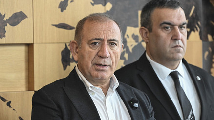 CHP İstanbul İl Başkanlığında iğrenç olay: Odalara dışkı bıraktılar | Gürsel Tekin: Normal bir insanın yapacağı eylem değil CHP İstanbul İl Başkanlığında iğrenç olay: Odalara dışkı bıraktılar | Gürsel Tekin: Normal bir insanın yapacağı eylem değil