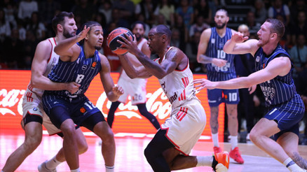 Anadolu Efes 74-72 Bayern Münih (Euroleague maçı özeti)