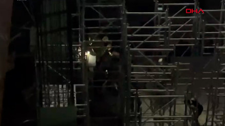 Son dakika... Beyoğlunda metro inşaatında iskele devrildi: 1 ölü, 4 yaralı... 2 kişi tutuklandı