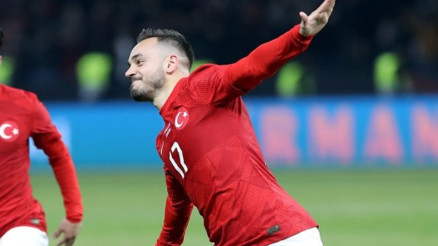 Yusuf Sarı kimdir nereli kaç yaşında Yusuf Sarı hangi takımlarda oynadı Yusuf Sarı kimdir nereli kaç yaşında Yusuf Sarı hangi takımlarda oynadı