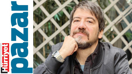 ‘İstanbul’un kaosu beni tüketse de bir yazar olarak çok besliyor’ ‘İstanbul’un kaosu beni tüketse de bir yazar olarak çok besliyor’