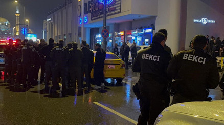 Gece kulübünde müşteriler ile çalışanlar birbirine girdi