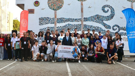 Antalyalı gençler Selçuklu’nun izinde Antalyalı gençler Selçuklu’nun izinde