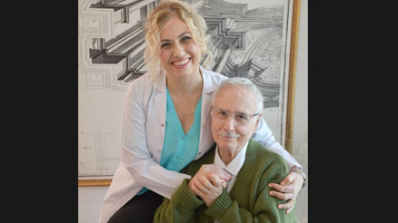 Cumhuriyet öğretmeni kanseri gülümseyerek yendi