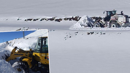 Kar kalınlığı 1 metreyi aştı: Kar küreme çalışmaları devam ediyor