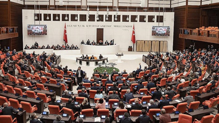 Özgür Özelin de aralarında olduğu 11 milletvekilinin dokunulmazlık dosyası TBMMde