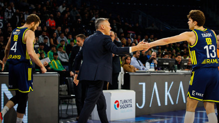 Fenerbahçe, Partizan deplasmanında