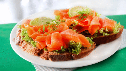 Füme somon nasıl yapılır Evde füme somon yapmak için bilinmesi gerekenler