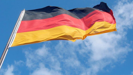 Demokrasi ve özgürlüğe sahip çıkalım