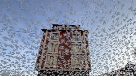 Hava sıcaklığı sıfırın altında 8 derece Kent buz tutmaya başladı