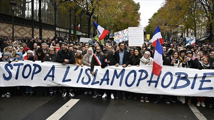 Fransada Müslümanlarla ilgili ankete dava