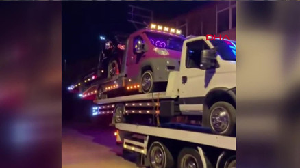 Oto kurtarıcıdan pes dedirten şov Görüntüler sonrası polis ceza kesti