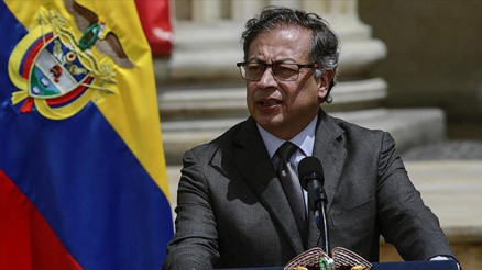 Kolombiyada Ayrılıkçılar orduya sızdı iddiası: Cumhurbaşkanı Petrodan yalanlama