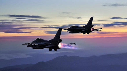 Romanya, Ukrayna sınırına savaş uçakları gönderdi