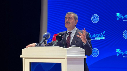 Bakan Tekin: İki parametre ile müfredatımızı revize ettik