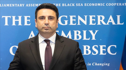 Ermenistan Parlamentosu Başkanından Azerbaycana ziyaret açıklaması