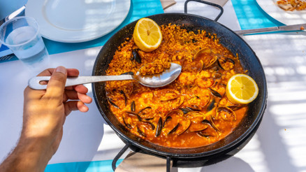 Alicante mutfağının kalbine yolculuk: Kadın şefler, ada Lezzetleri ve UNESCO palmiyeleri