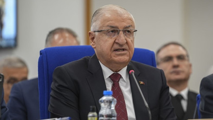 Bakan Güler: PKK ve iltisaklı gruplar, tüm bölgelerde faaliyetlerine son vermeli Bakan Güler: PKK ve iltisaklı gruplar, tüm bölgelerde faaliyetlerine son vermeli