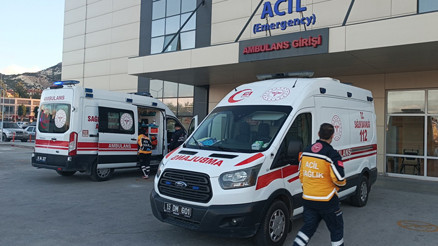 Burdurda okul çıkışı buluştukları parkta arkadaşları tarafından darbedildi