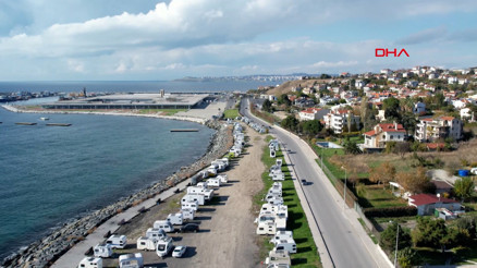Beylikdüzünde sahil şeridi karavan parkına döndü; mahalleli tepkili