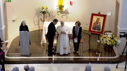 Papa 14. Leo, Yoksulların Küçük Kız Kardeşleri Huzurevi’ni ziyaret etti