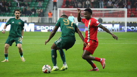 Amed Sportif Faaliyetler, Esenler Eroksporu 2 golle yendi