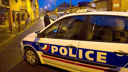 Fransada bir cami ile Türk derneğine saldırı