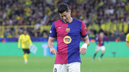 Fenerbahçe ile anılan Lewandowski için Barcelonadan karar çıktı