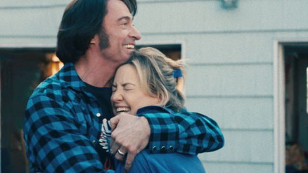 Aslında ikisi de başkalarına aşık... Role fazla kapılmışlar... Kendimizi gerçekten evli bir çift sandık Aslında ikisi de başkalarına aşık... Role fazla kapılmışlar... Kendimizi gerçekten evli bir çift sandık